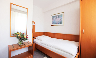 new-home-hotel